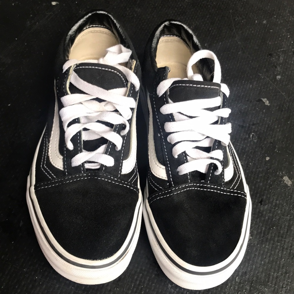 Vans canvas old skool sneaker.